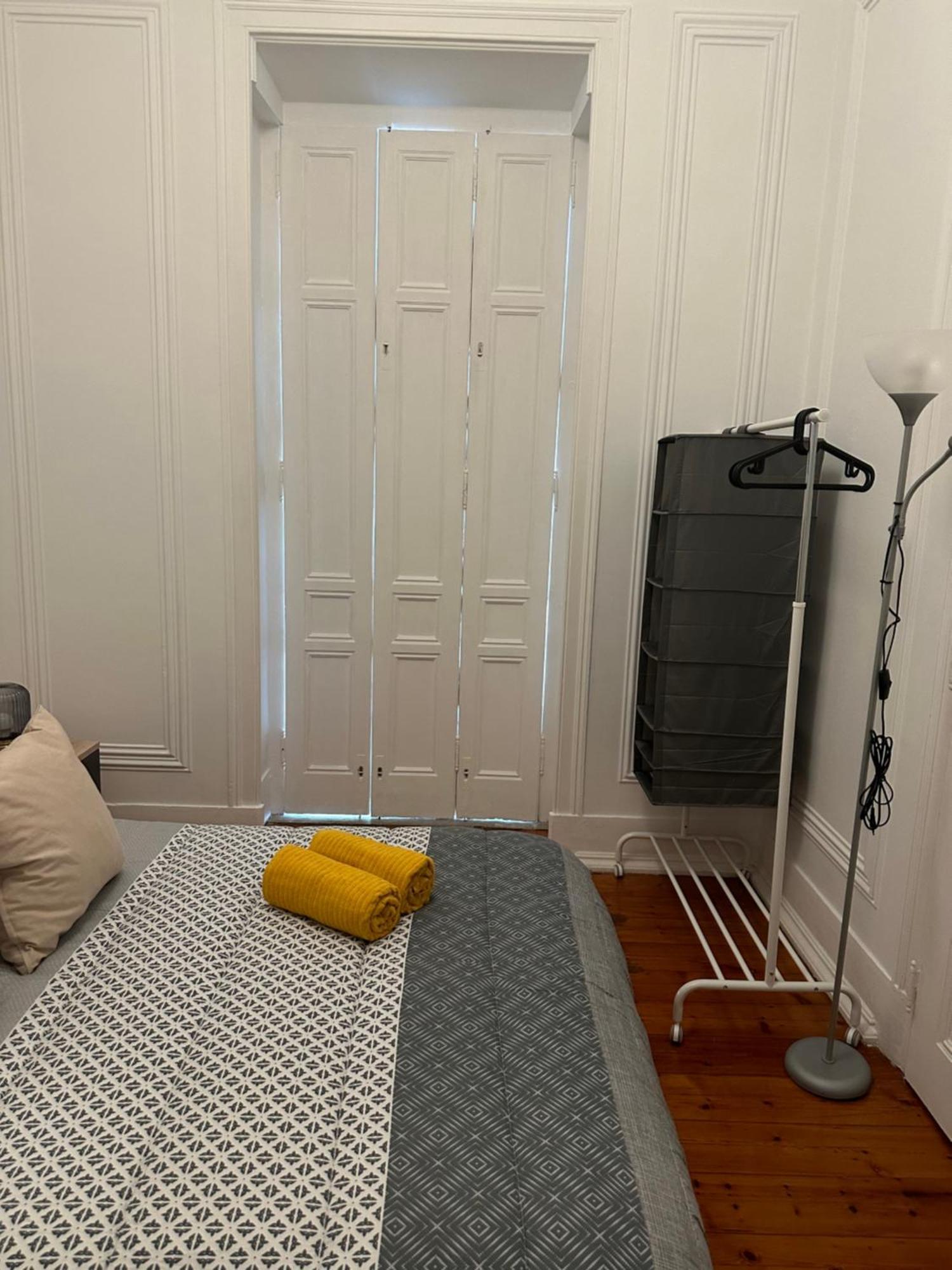 Garden Campo De Ourique Guest House - Hostel Lisbon Exterior photo