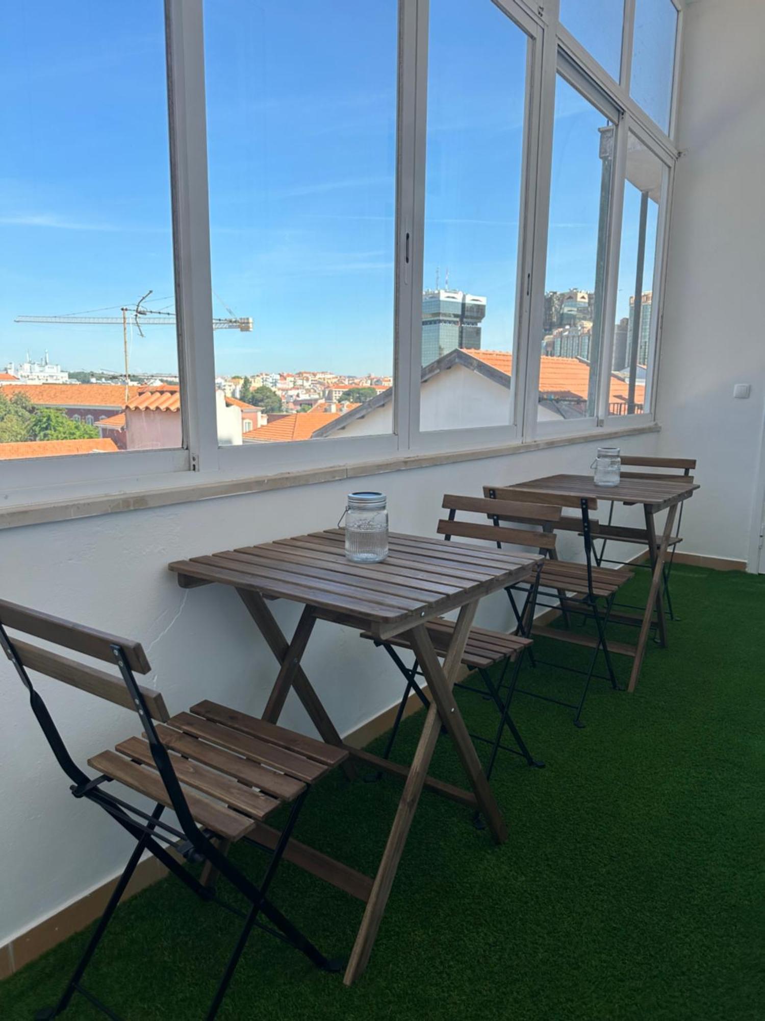 Garden Campo De Ourique Guest House - Hostel Lisbon Exterior photo