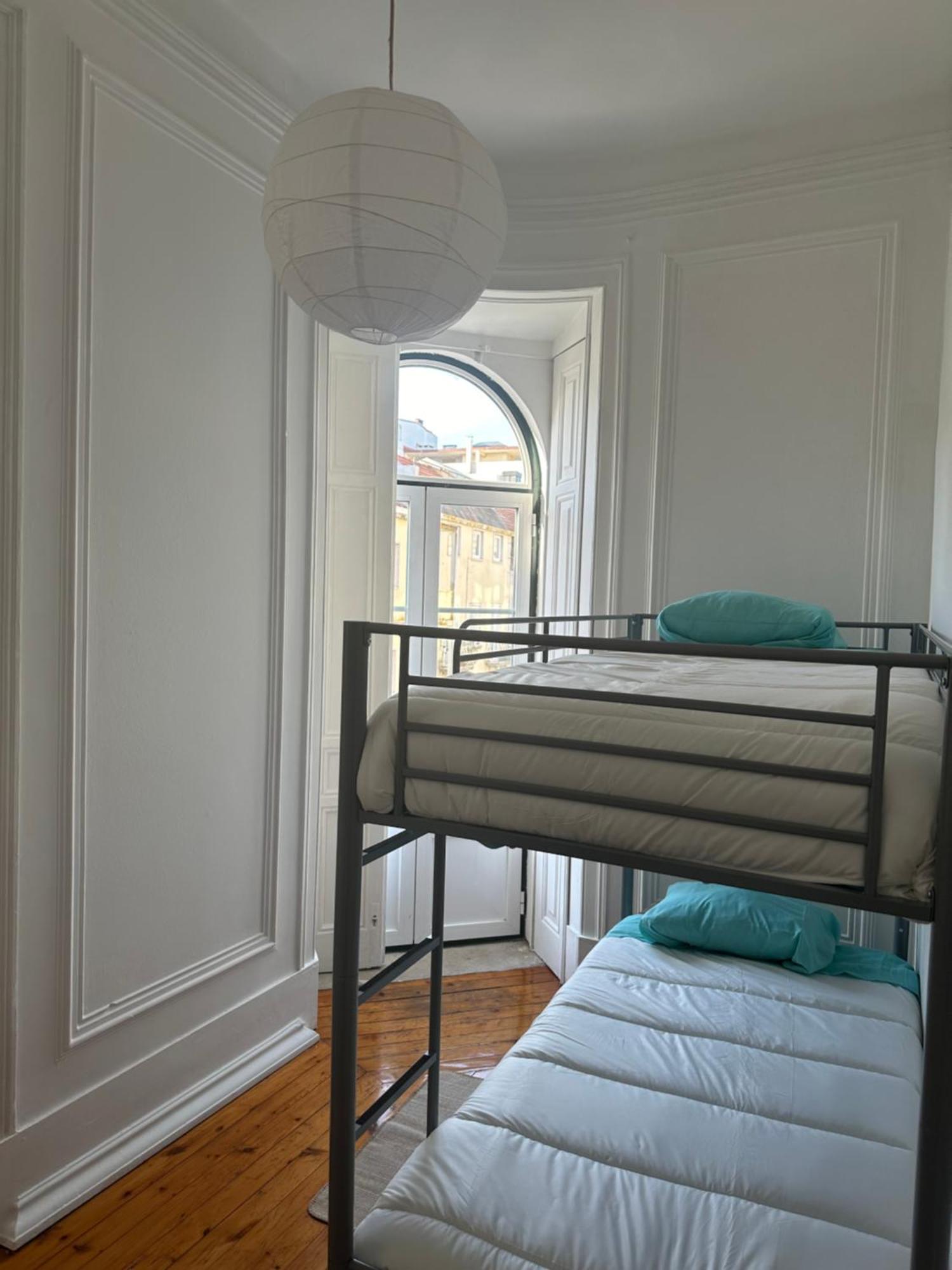 Garden Campo De Ourique Guest House - Hostel Lisbon Exterior photo